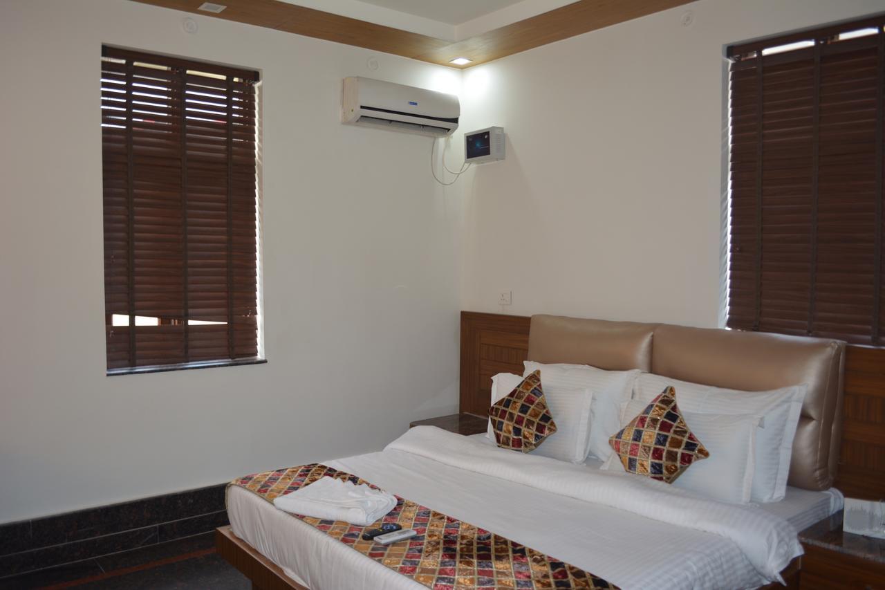 Oyo 10448 Green View Home Stay Dehradun Exterior foto